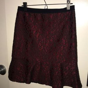 NWOT Ann Taylor Burgundy & Black Flounce Skirt, 6